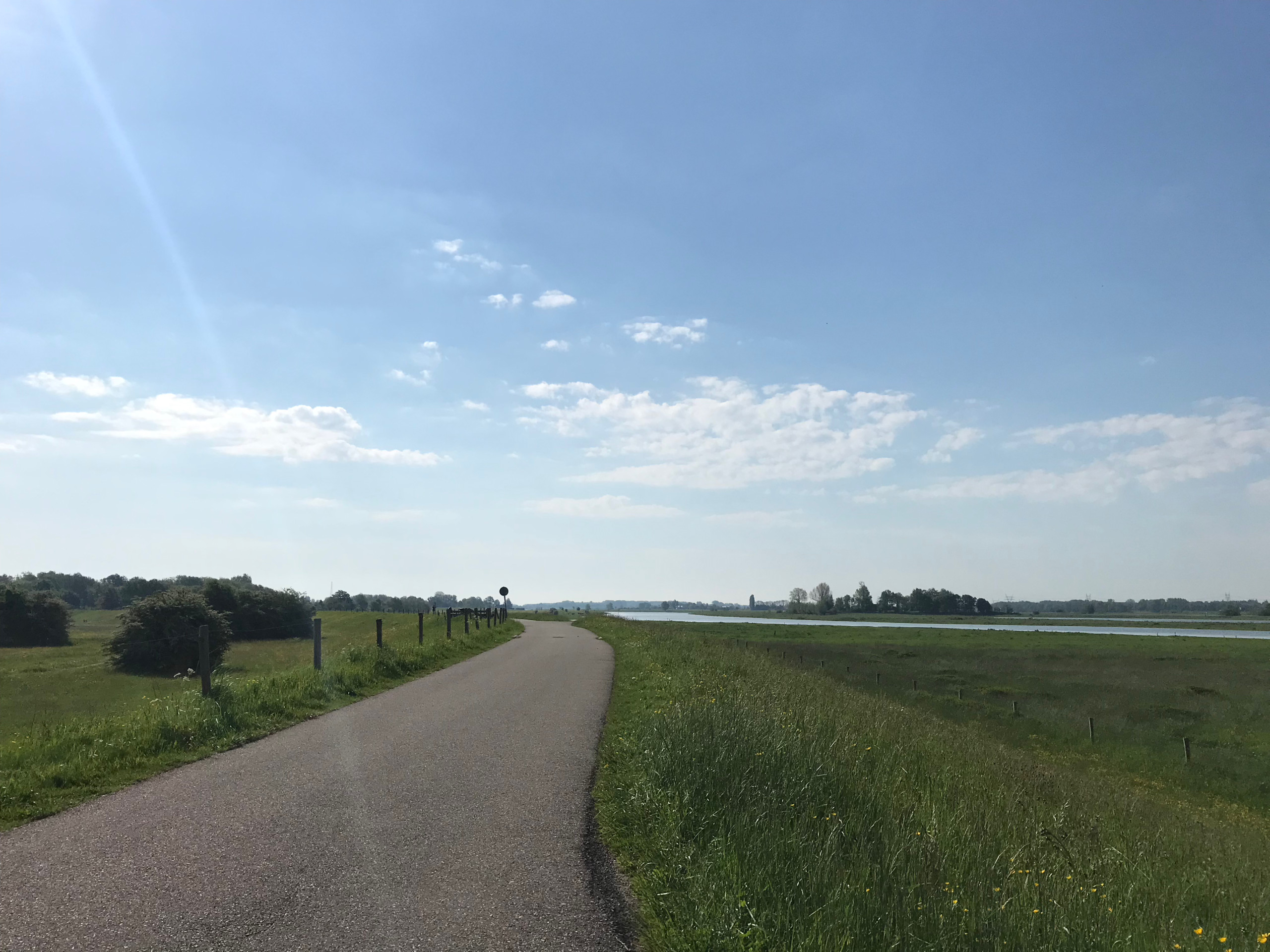 Heading south I followed the IJssel in the direction of Zutphen.