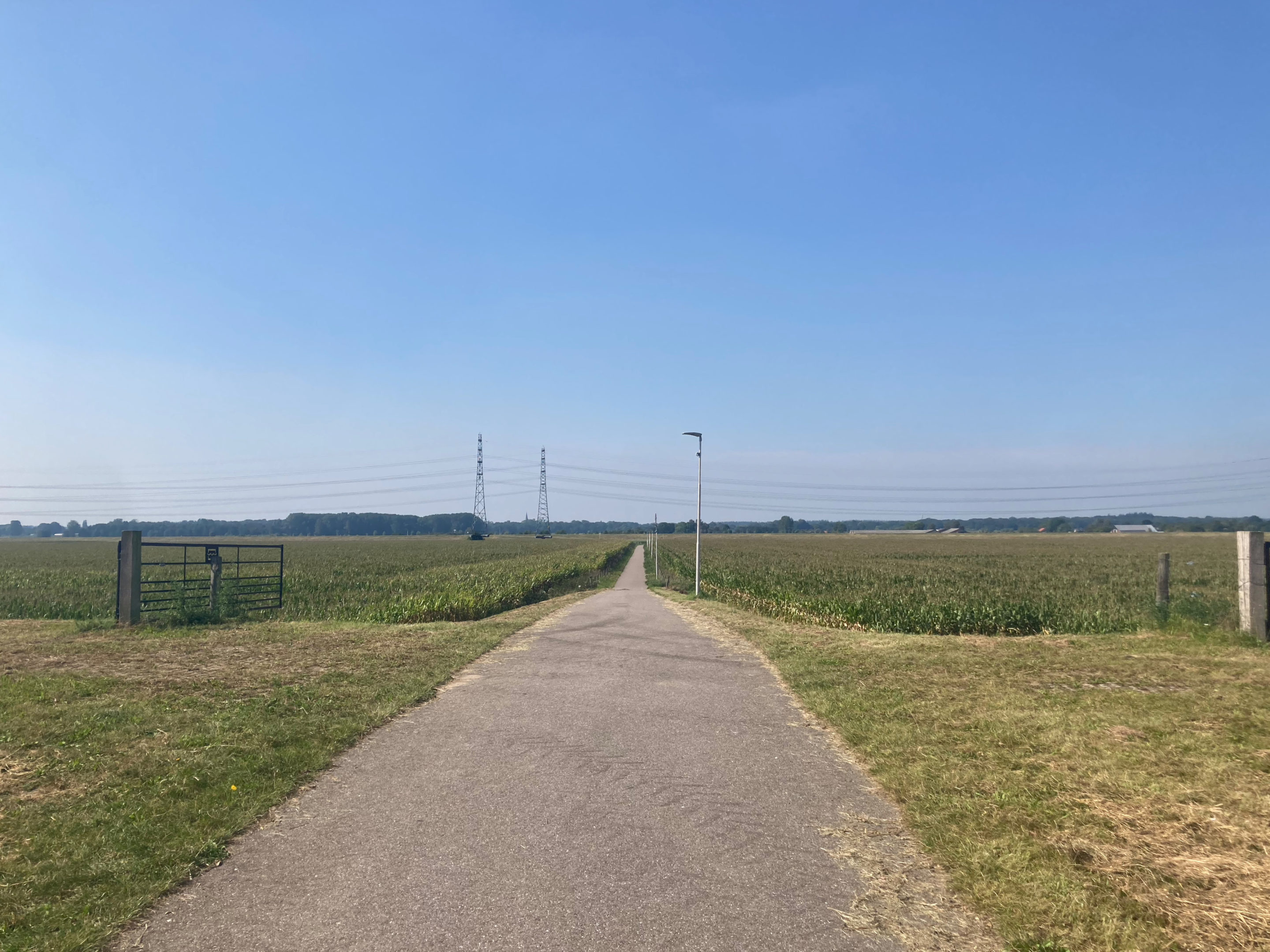 The Broekstraat between Veessen and Heerde.